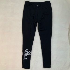 Athleta work out pants size small Black with Ankle Design